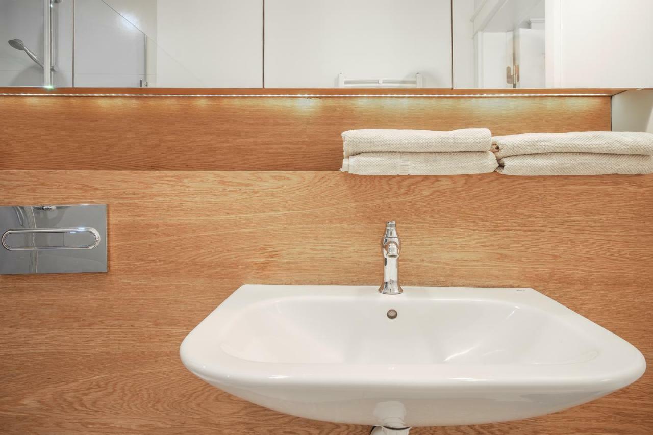Citystay Ambra Waterlane Apartment 그단스크 외부 사진
